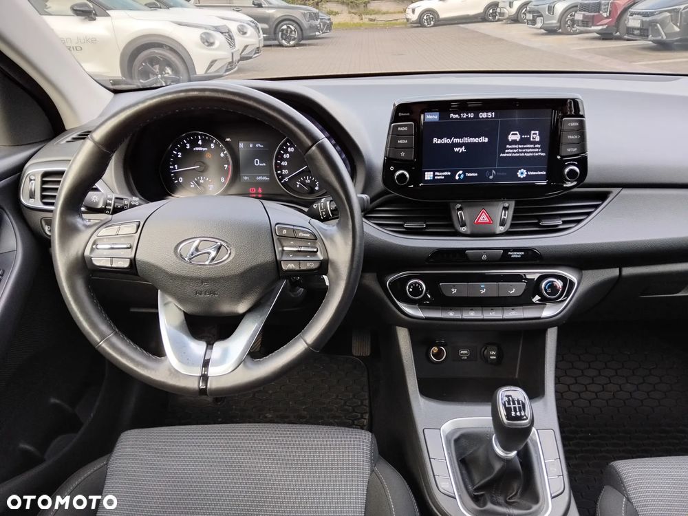 Hyundai i30 1.5 T-GDI 48V Modern - 10