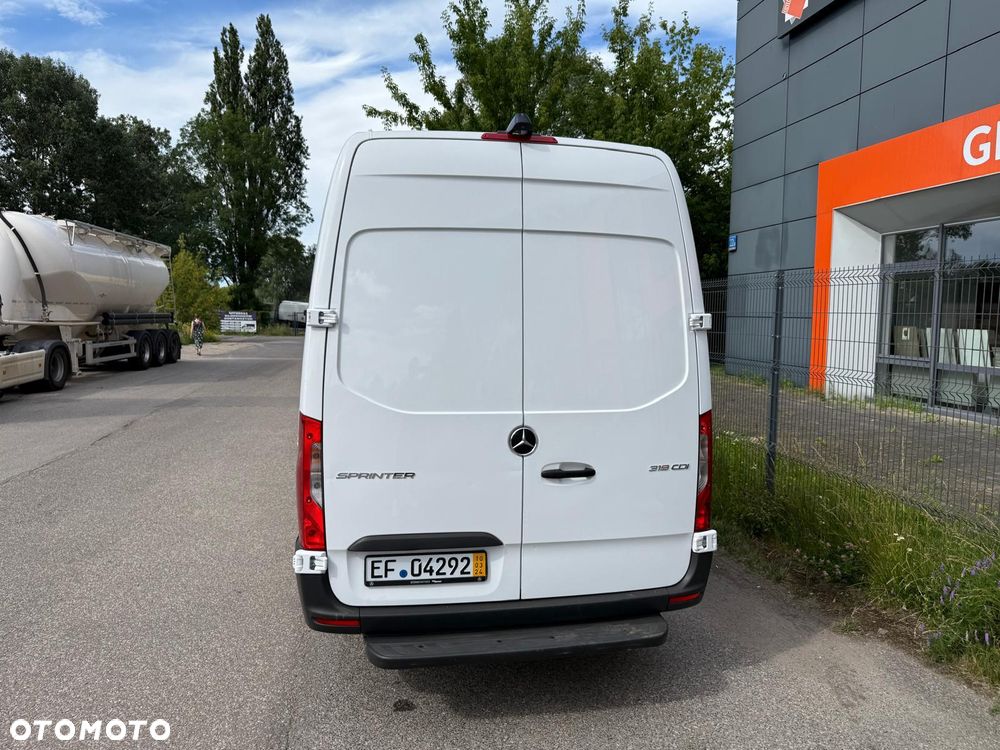 Mercedes-Benz Sprinter 319, 3.0 190KM, L4H2, Niski przebieg, Bardzo zadbany - 8
