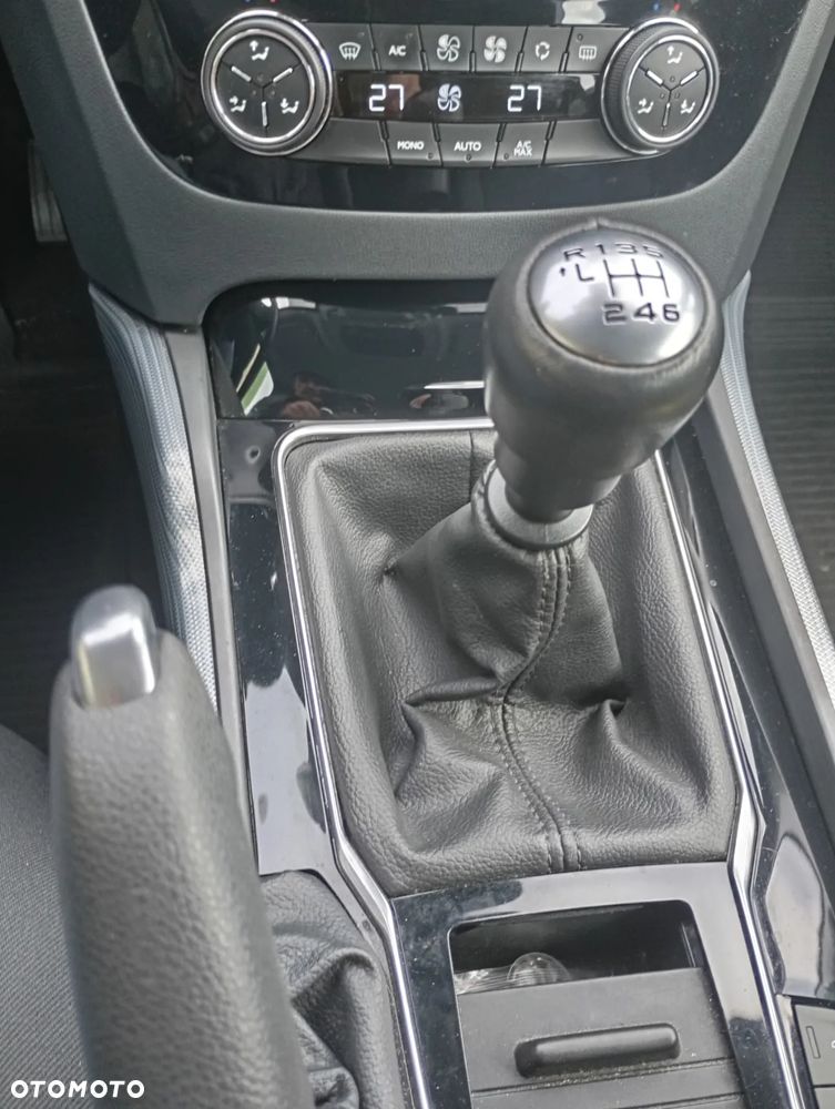 Peugeot 508 2.0 BlueHDi Allure S&S - 11