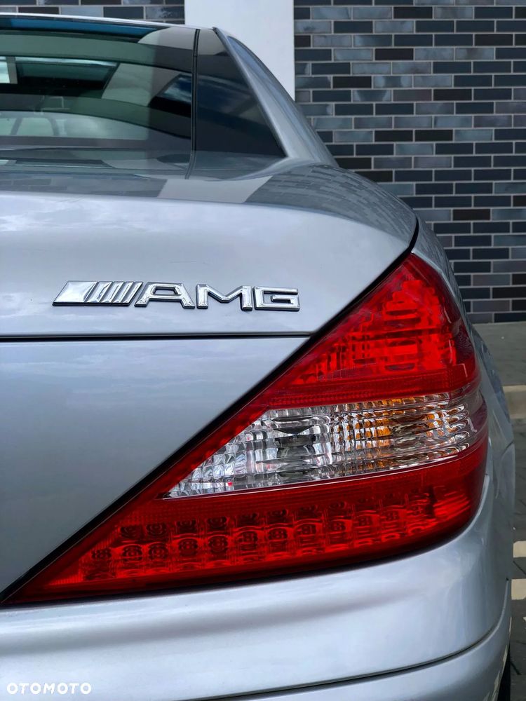 Mercedes-Benz SL - 11