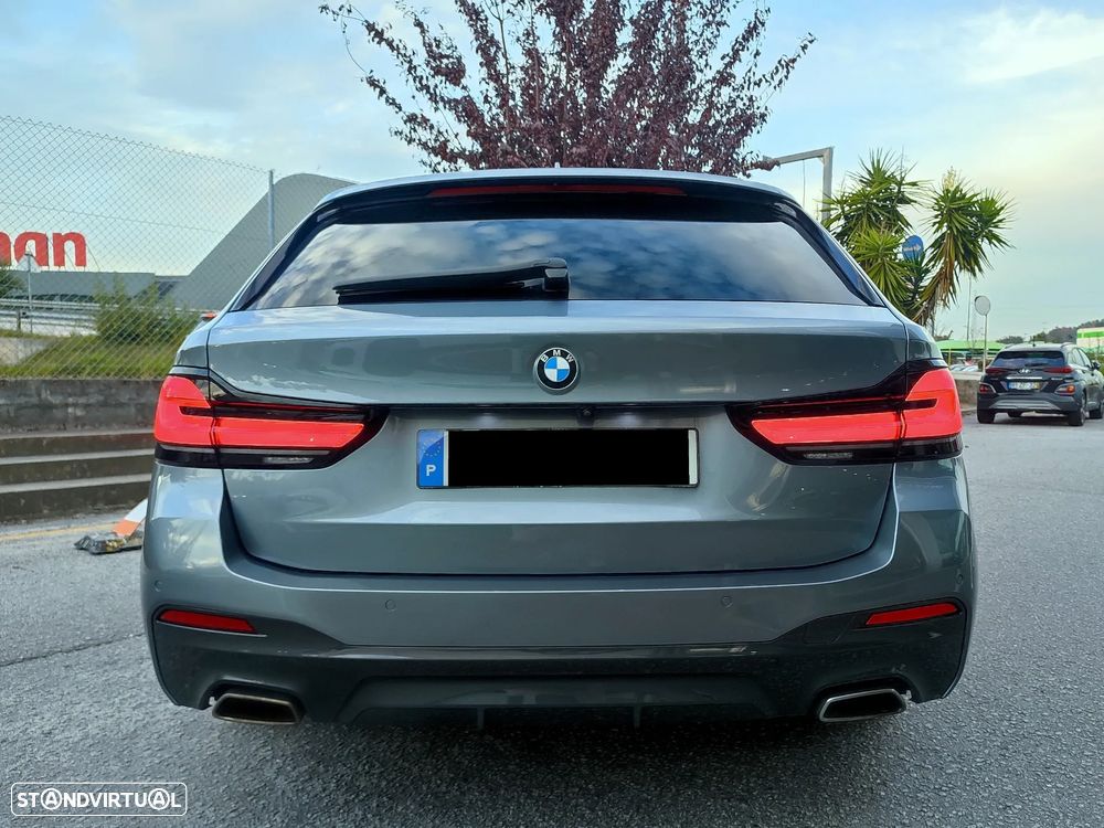 BMW 530 e Pack Desportivo M - 3