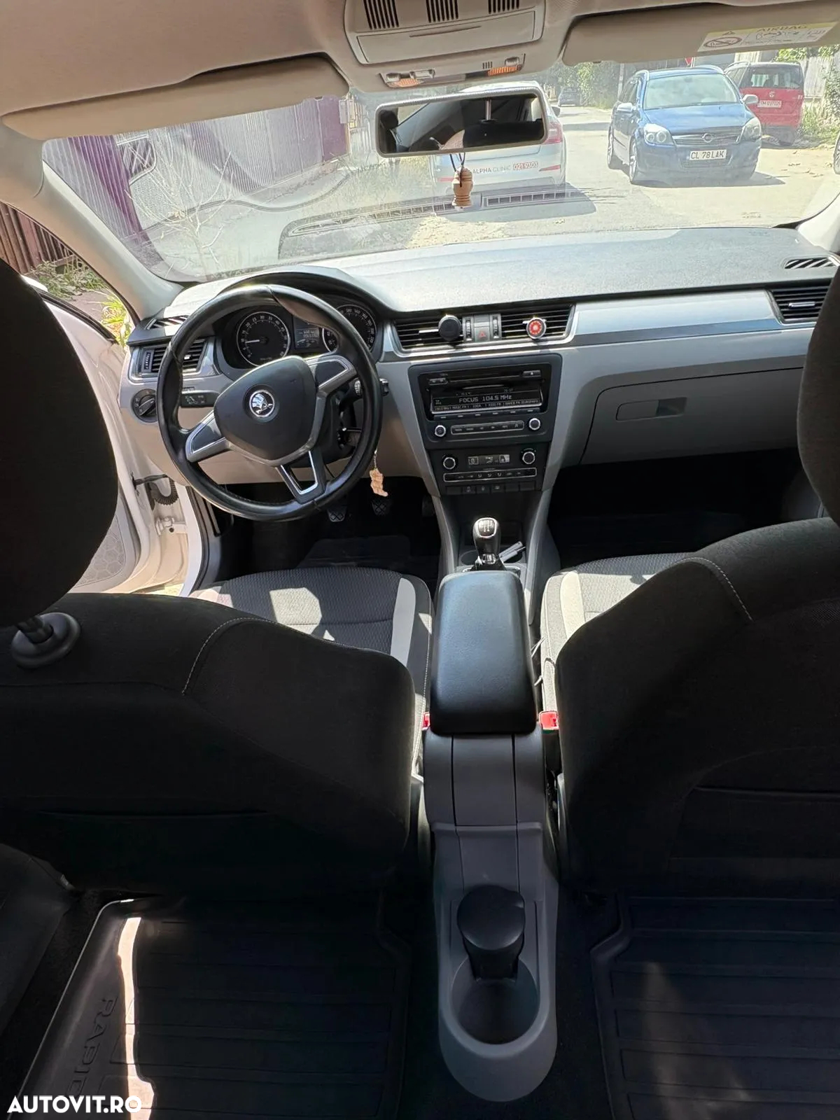 Skoda RAPID 1.6 TDI Elegance - 9