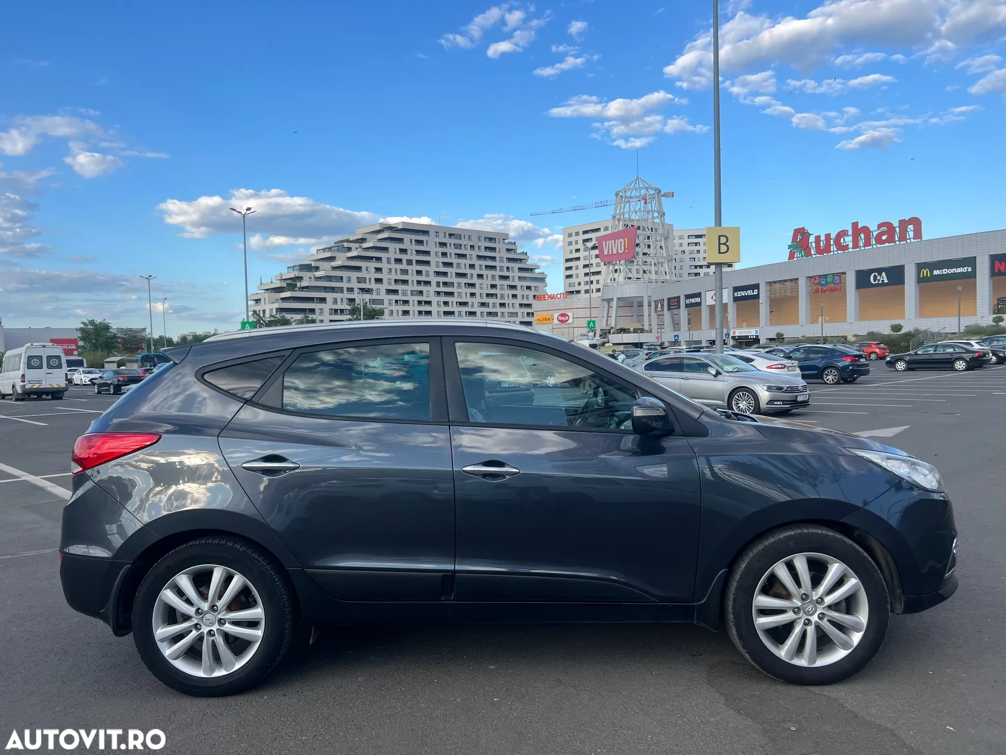 Hyundai ix35 2.0 CRDI High 4WD GLS Aut. Style HEAT+ - 12
