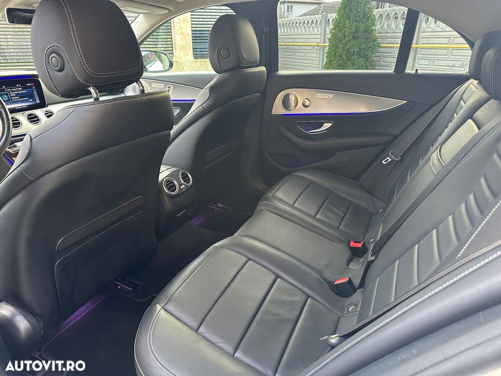 Mercedes-Benz E 220 d 4Matic 9G-TRONIC Exclusive - 10