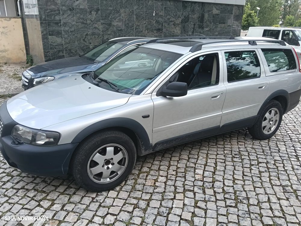 Volvo XC 70 D5 Nivel 3 Auto. - 13
