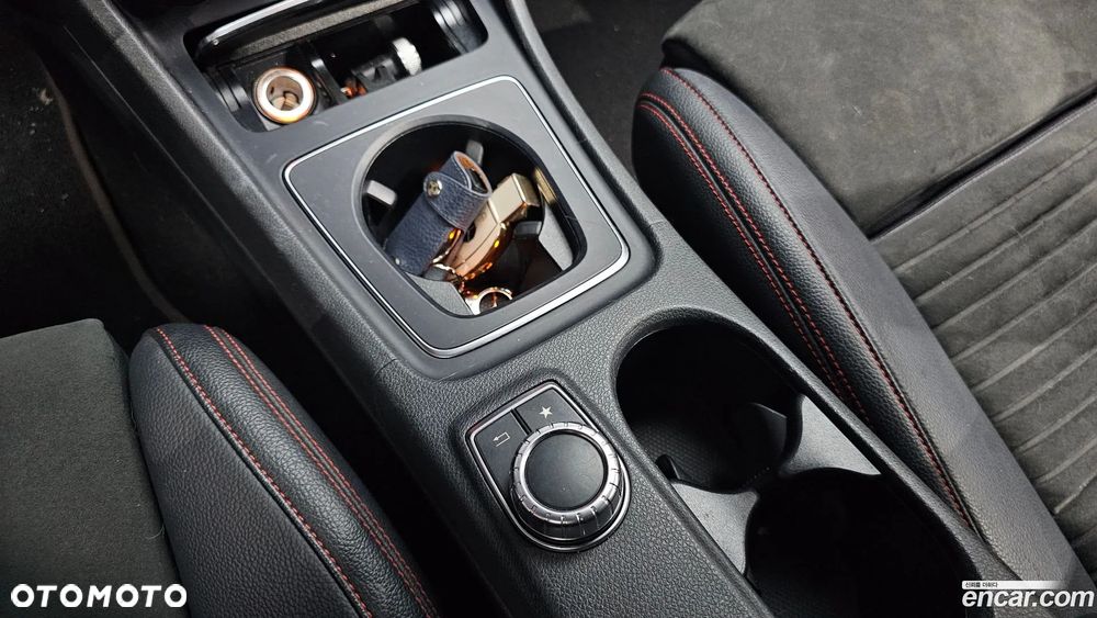 Mercedes-Benz CLA - 29