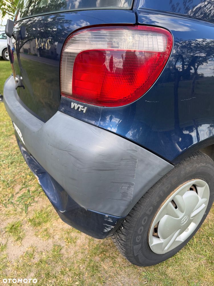 Toyota Yaris 1.0 Base - 11