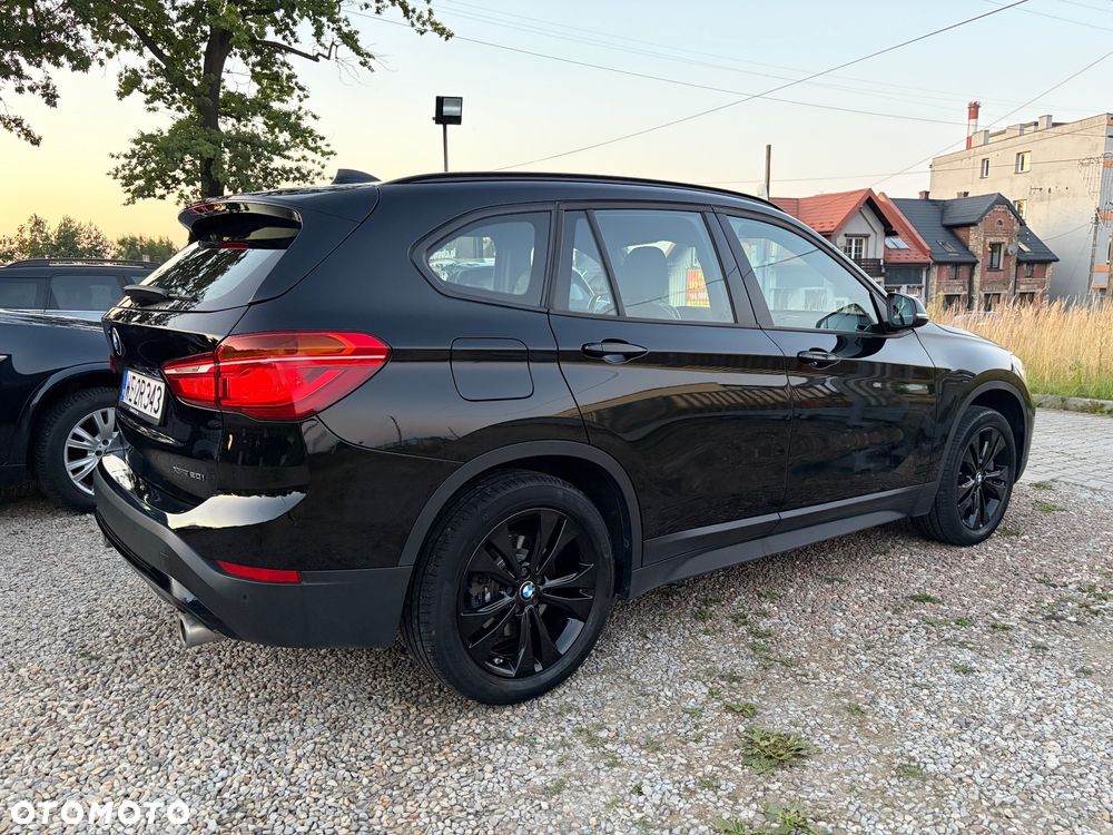 BMW X1 xDrive20i - 11