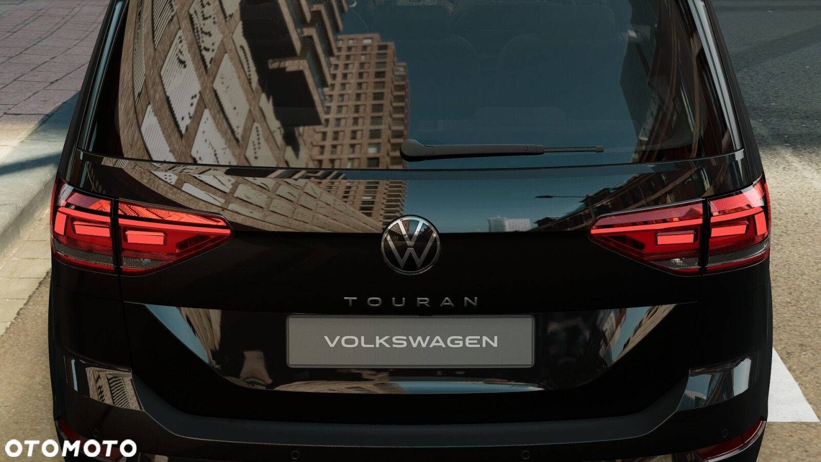 Volkswagen Touran - 11