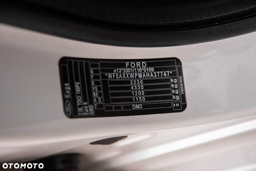 Ford Kuga 2.0 TDCi 4x4 ST-Line - 36