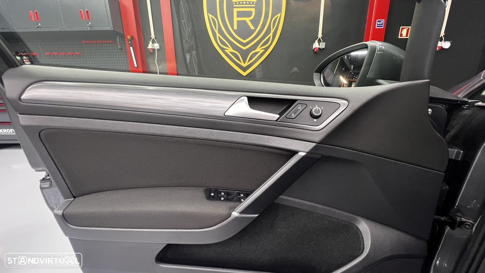 VW Golf Variant 1.6 TDi Confortline - 39