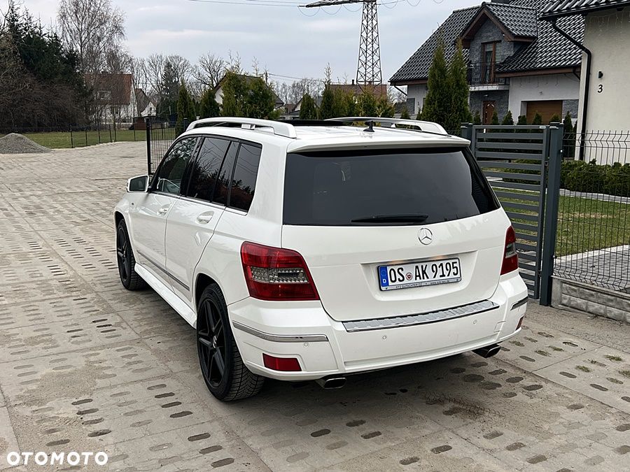 Mercedes-Benz GLK 320 CDI DPF 4Matic 7G-TRONIC Edition 1 - 4