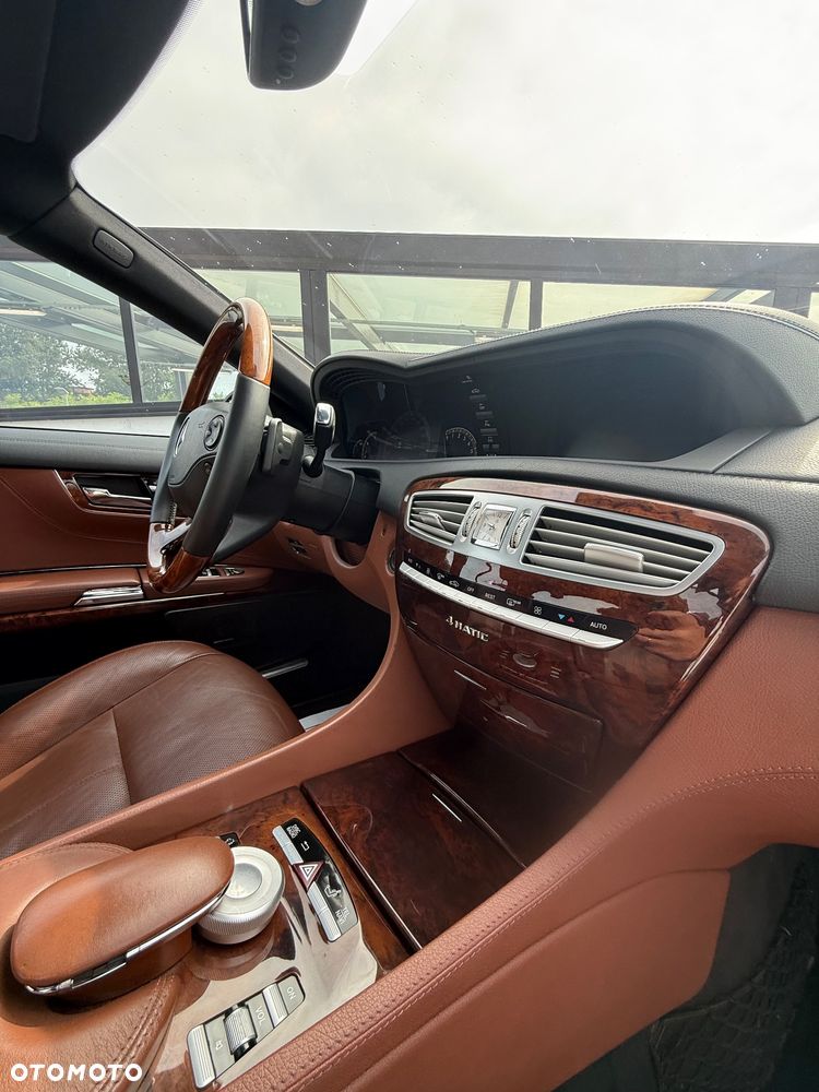 Mercedes-Benz CL 500 4Matic 7G-TRONIC - 31