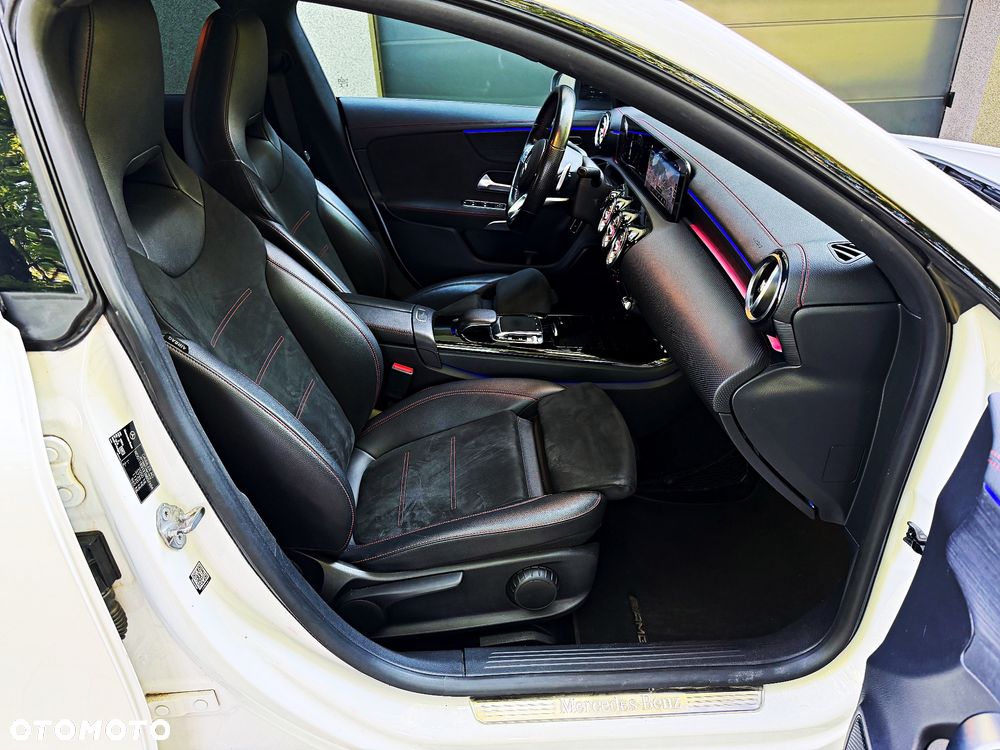 Mercedes-Benz CLA 200 d 8G-DCT Edition 2021 - 37
