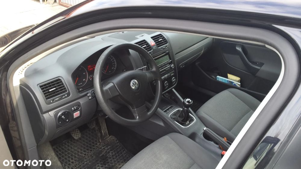 Volkswagen Golf 1.9 TDI DPF Comfortline - 6