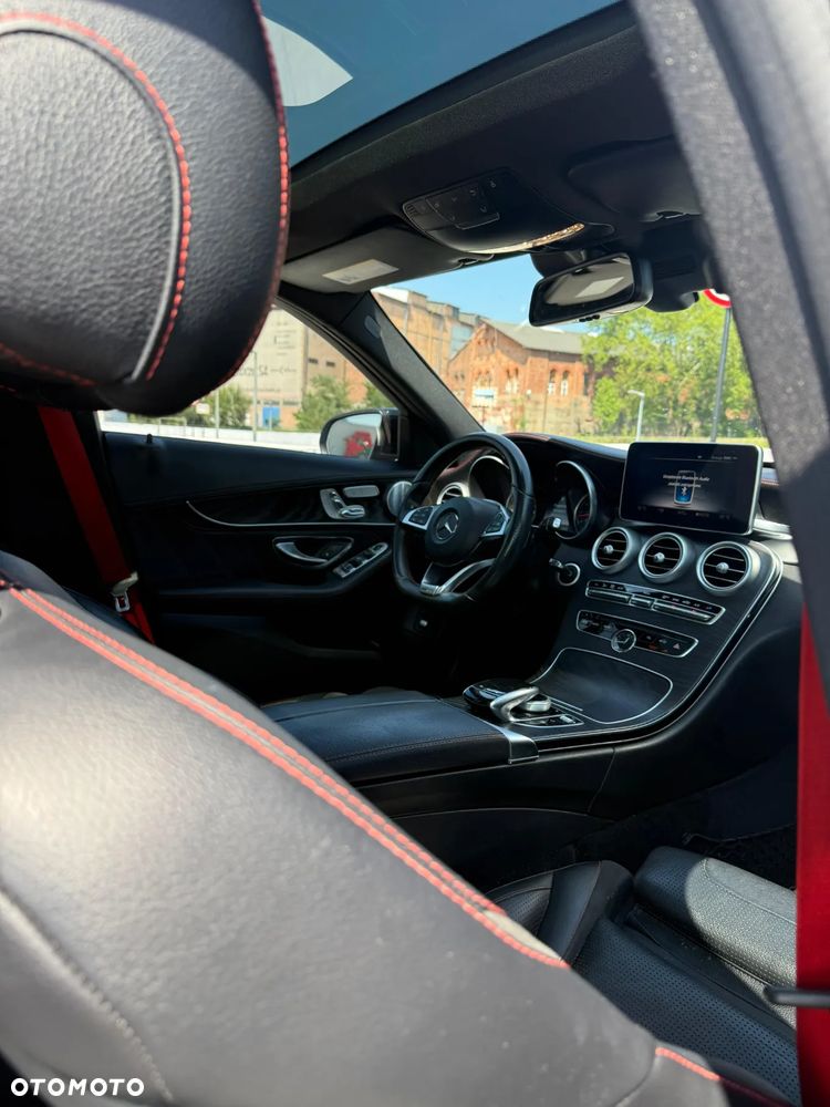 Mercedes-Benz Klasa C AMG 43 4-Matic - 20