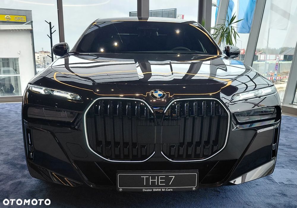 BMW Seria 7 740d xDrive mHEV Nero Lusso Edition sport - 2