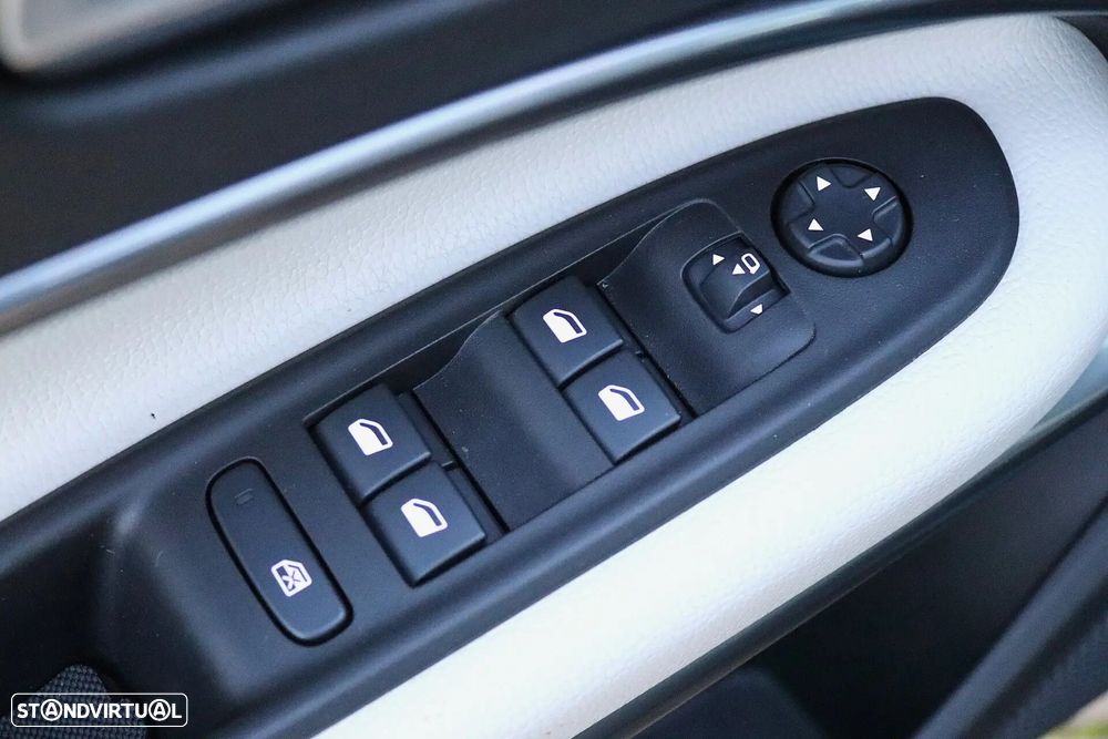 Fiat 600e 54 kWh La Prima - 19