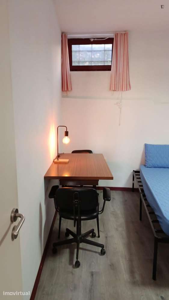 Cama - localizado em Paranhos Porto - Grande imagem: 3/20