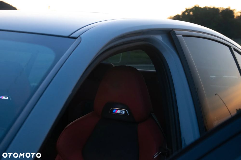 BMW M3 Competition xDrive sport - 24
