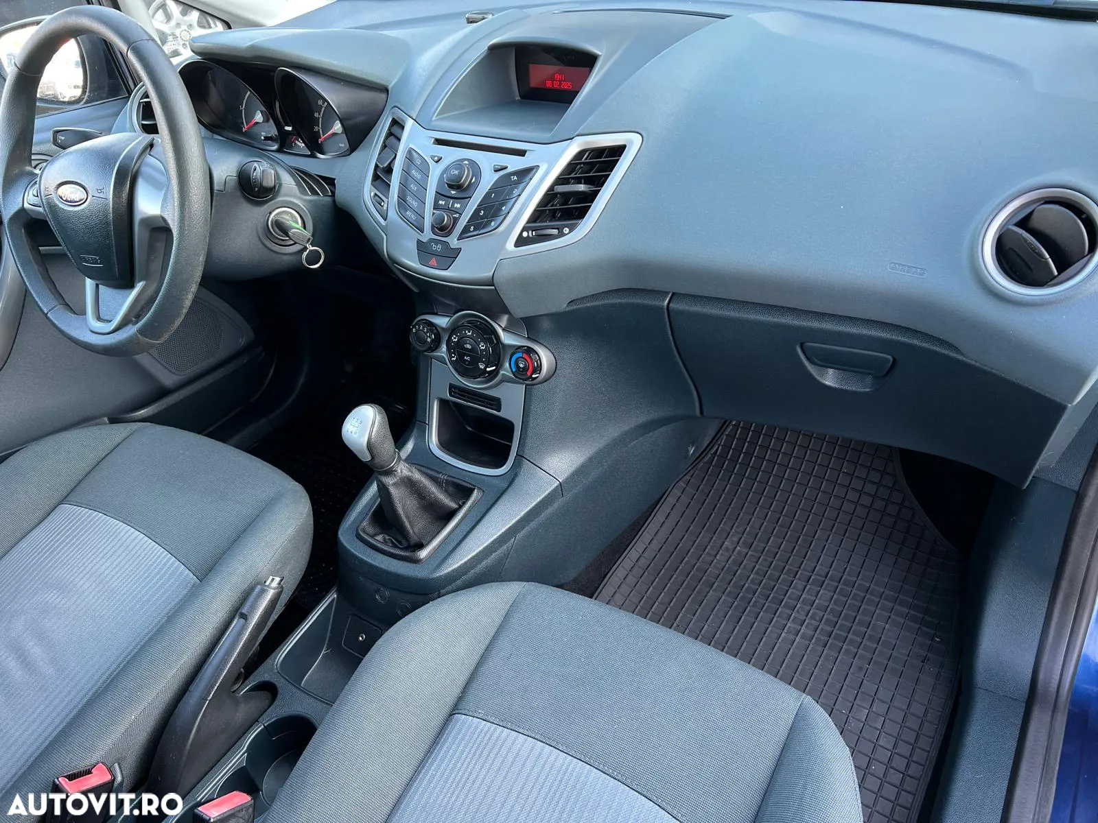 Ford Fiesta 1.4 TDCI Ambiente - 4