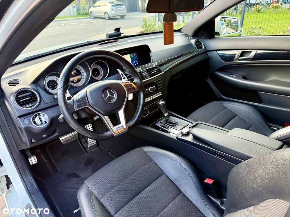 Mercedes-Benz Klasa C 250 CGI BlueEff Sport - 7