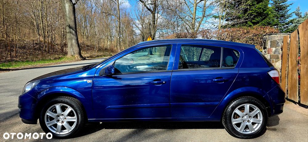 Opel Astra 1.8 Innovation - 37