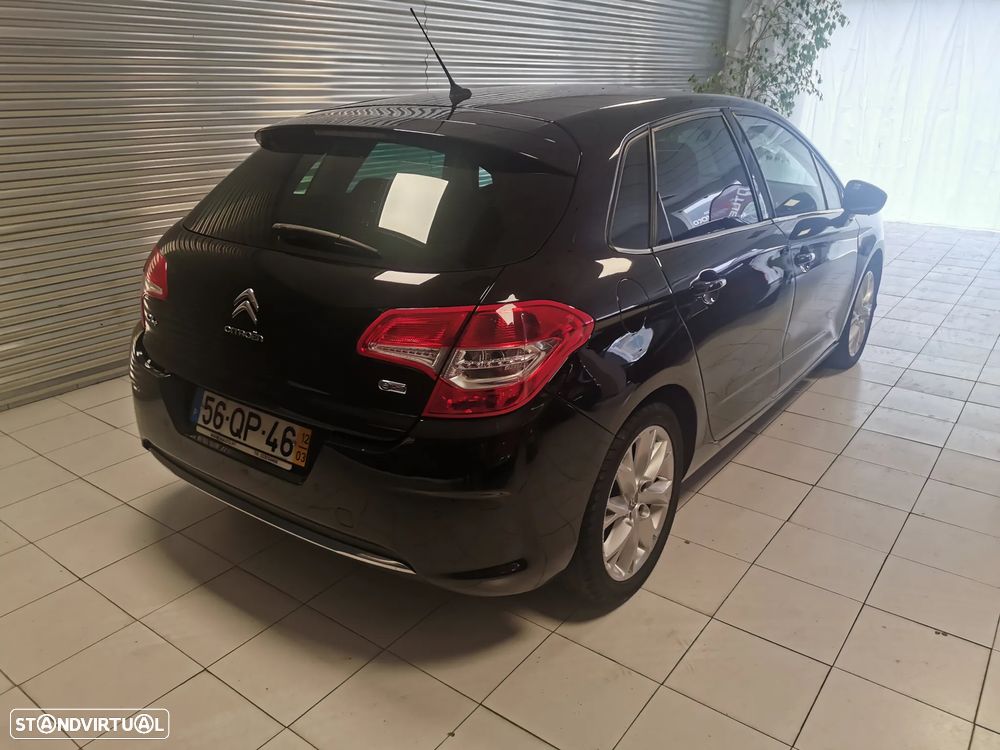 Citroën C4 e-HDi 110 EGS6 Stop/Start System Exclusive - 4