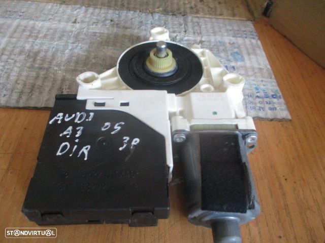 Motor Elevador Vidro 8P0959802A AUDI A3 2005 FDRT AUDI A3 8P 2003 2.0TDI 140CV 3P PRETO FDRT - 2