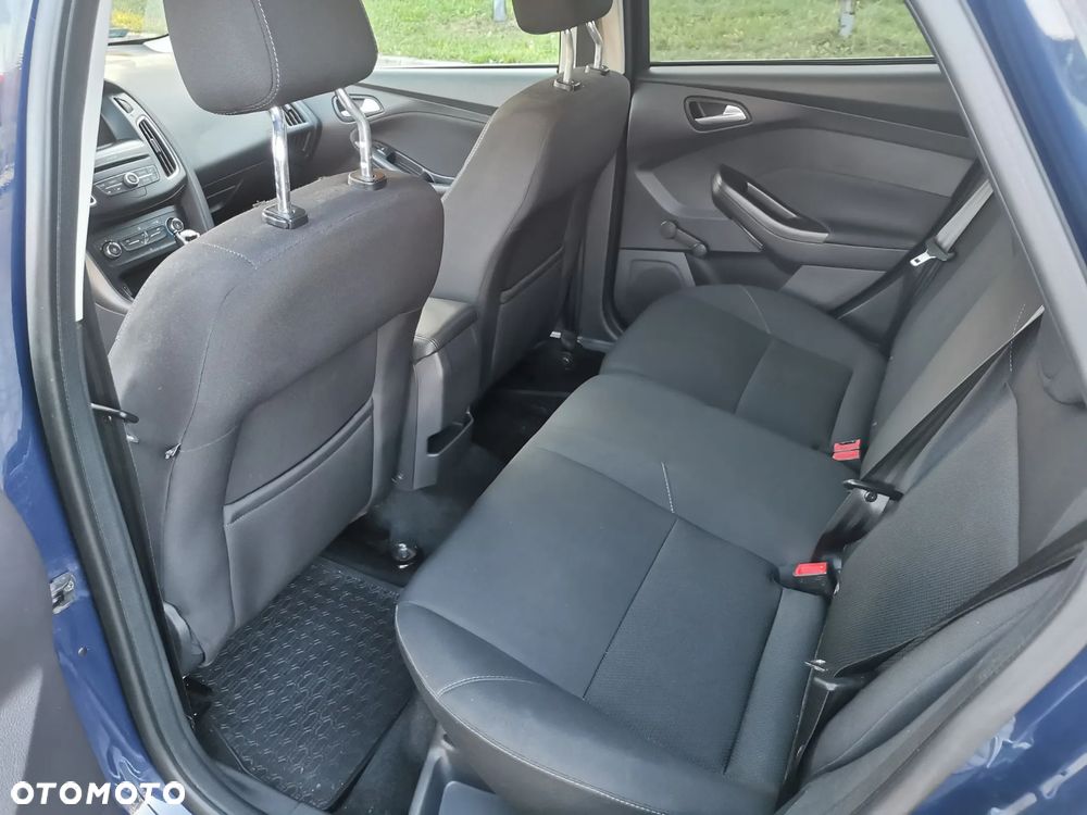 Ford Focus 1.5 TDCi SYNC Edition - 10
