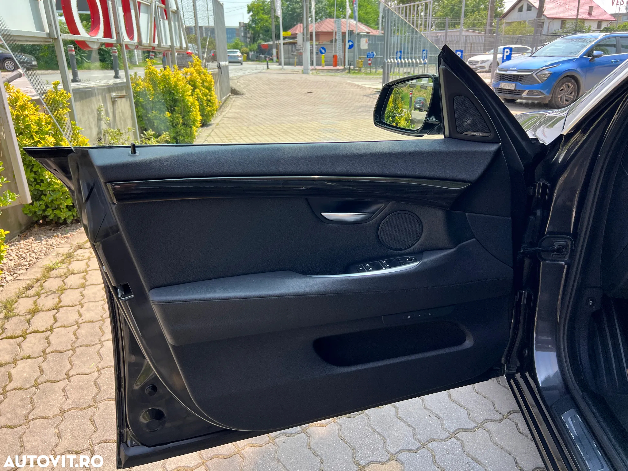 BMW Seria 5 520d Gran Turismo Aut. Luxury Line - 35