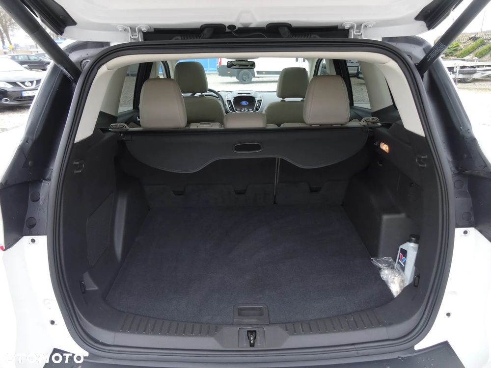 Ford Escape 2.0 EcoBoost AWD Titanium - 15