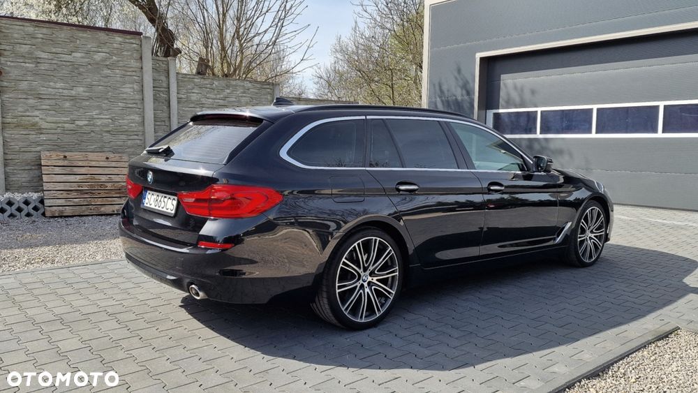 BMW Seria 5 530d Sport Line - 18