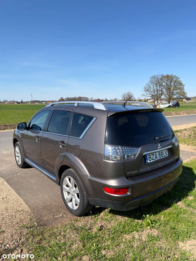 Mitsubishi Outlander 2.0 DID Intense - 4