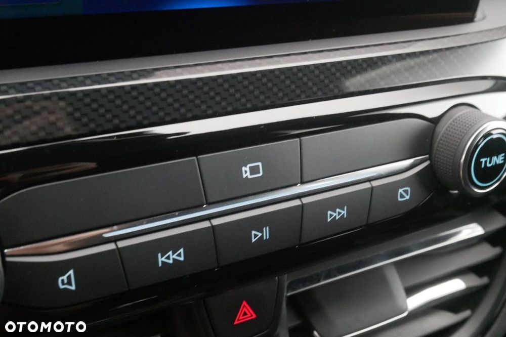 Ford Kuga - 21