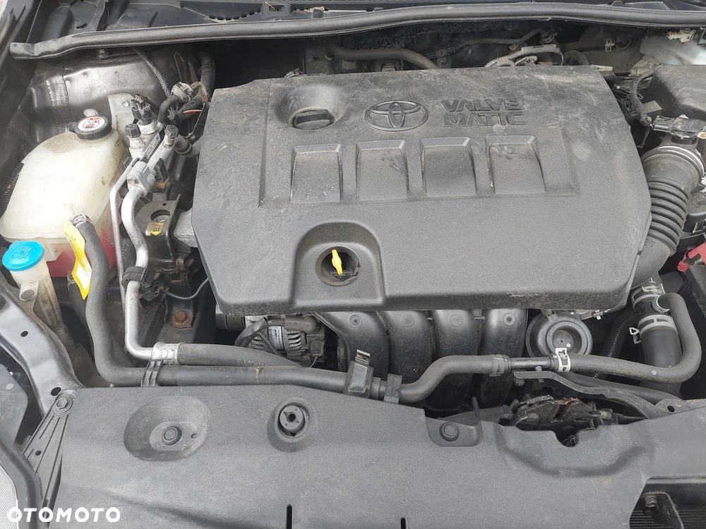 Toyota Avensis - 20