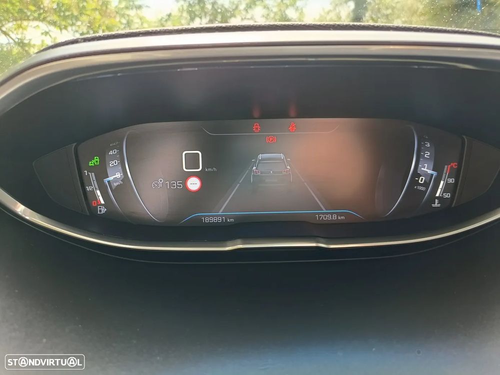 Peugeot 5008 - 32