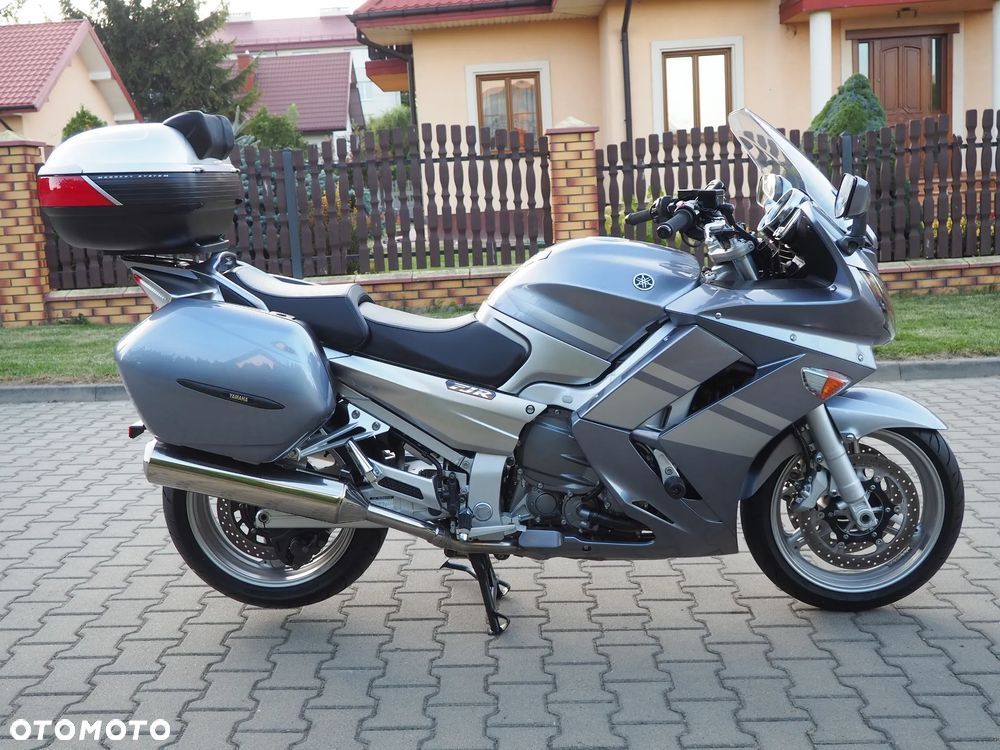 Yamaha FJR - 13
