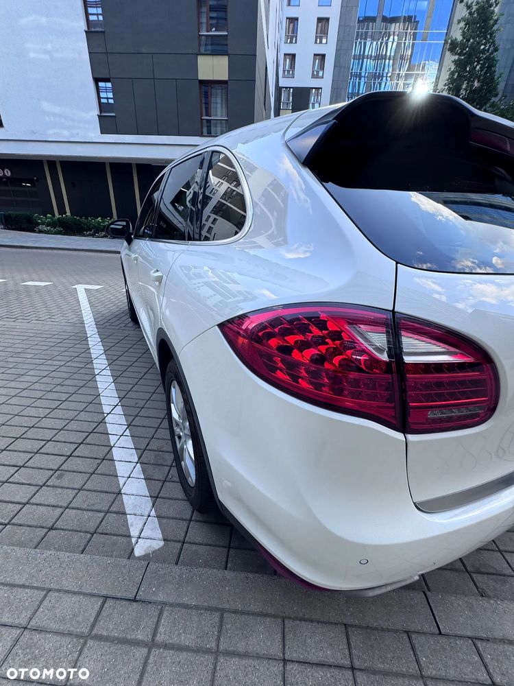 Porsche Cayenne - 14