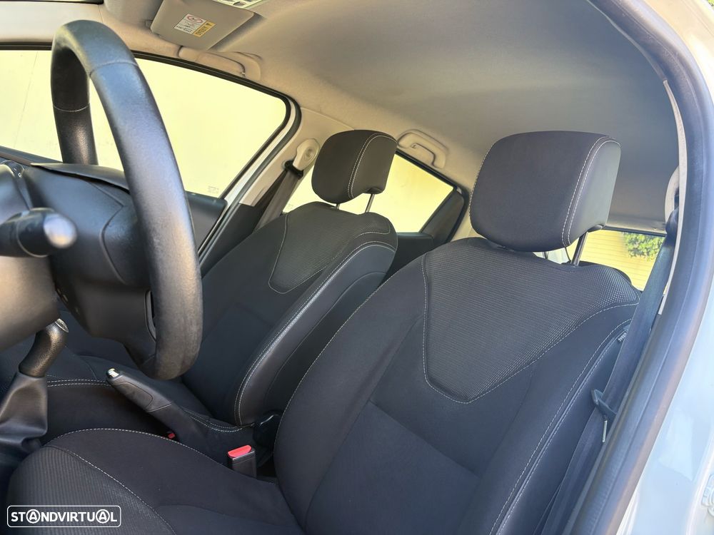 Renault Clio 1.5 dCi Dynamique S - 17