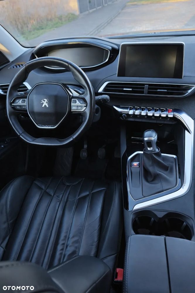 Peugeot 3008 1.6 BlueHDi Allure S&S - 14