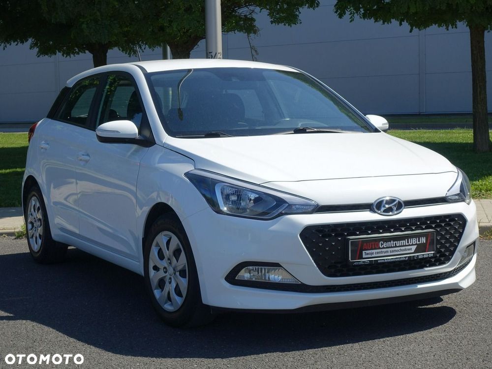 Hyundai i20 1.4 Automatik Trend - 1