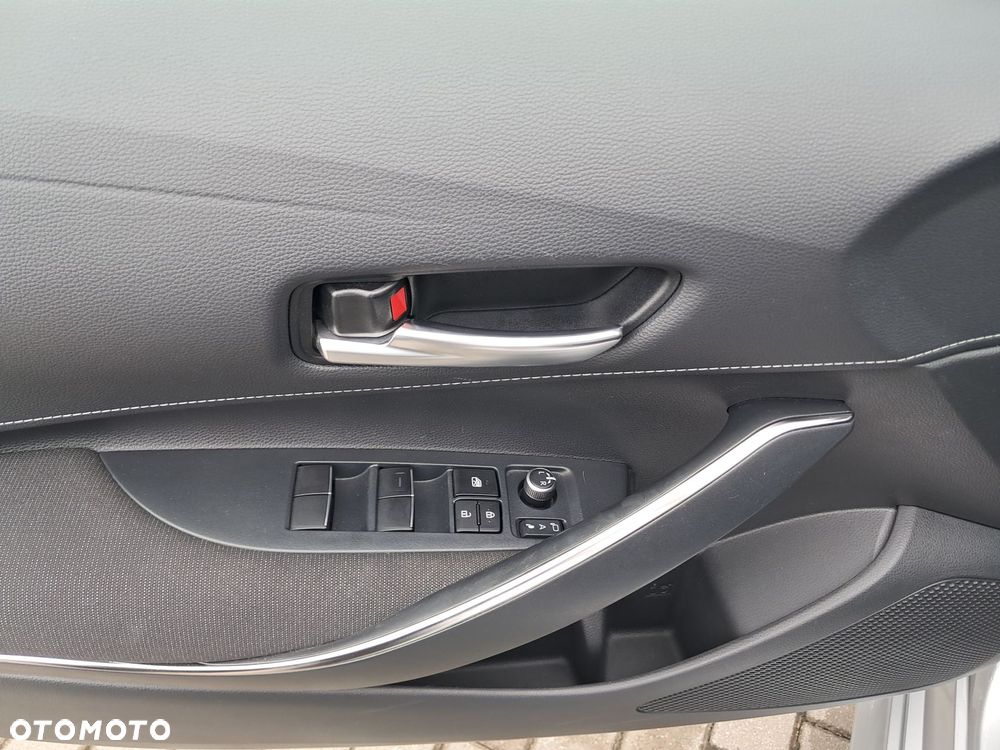 Toyota Corolla 1.8 Hybrid Comfort - 11