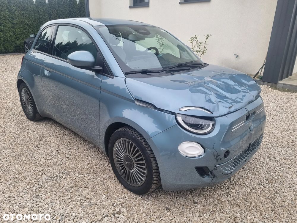 Fiat 500e 42kWh Red - 1