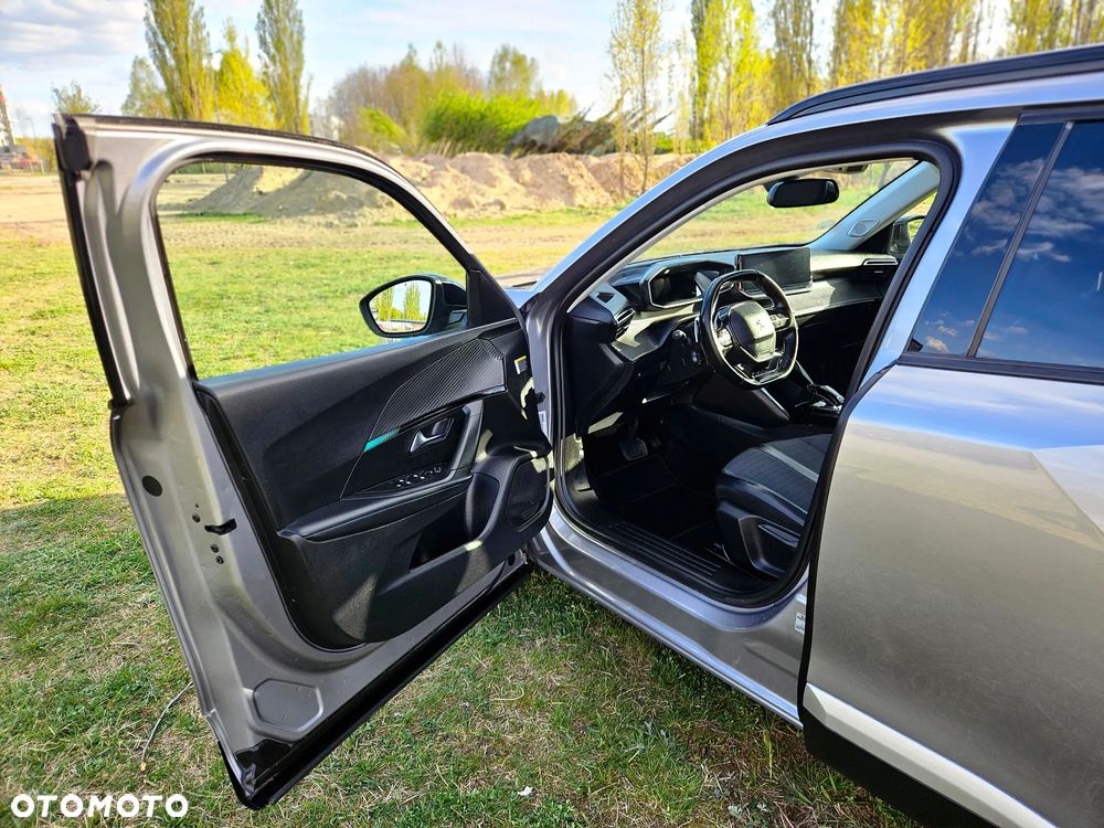 Peugeot 2008 1.5 BlueHDi Allure S&S EAT8 - 12