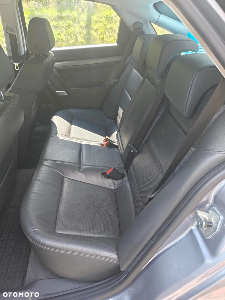 Opel Vectra 1.8 Sport - 4