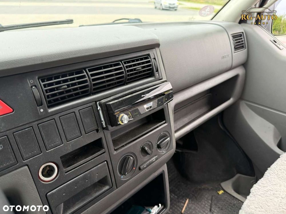 Volkswagen Transporter - 26