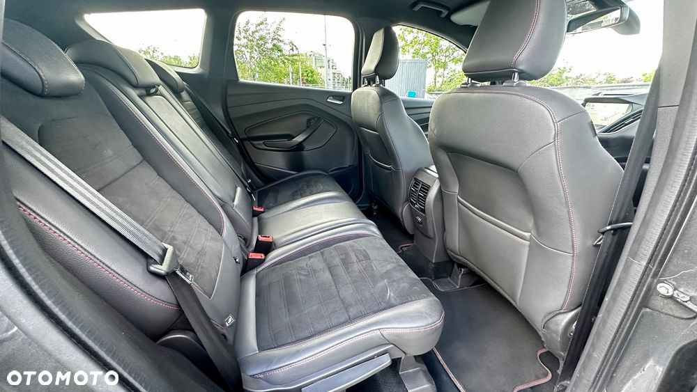 Ford Kuga 2.0 TDCi 4x4 ST-Line - 17