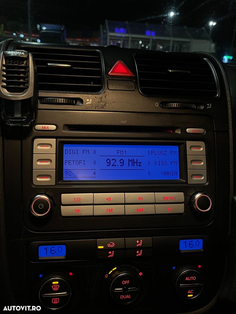 Volkswagen Golf 1.9 TDI Comfortline - 26