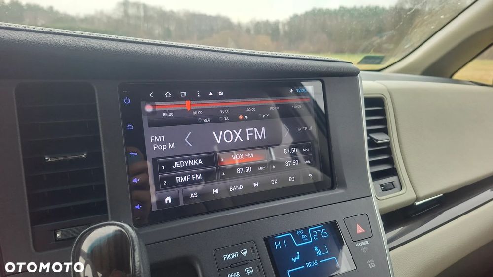 Toyota Sienna 3.5 XLE AWD - 19